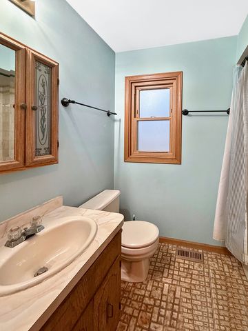 11142 S Sawyer Avenue, Chicago, IL 60655