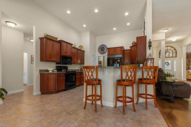 2023 Indian Point Road RD, Suffolk, VA 23434