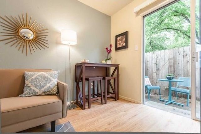 4209 Avenue B Ave 106, Austin, TX 78751