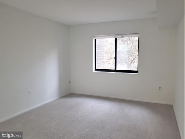 15100 INTERLACHEN DR #4-516, Silver Spring, MD 20906