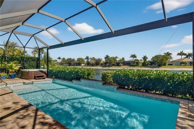 14748 Windward LN, Naples, FL 34114