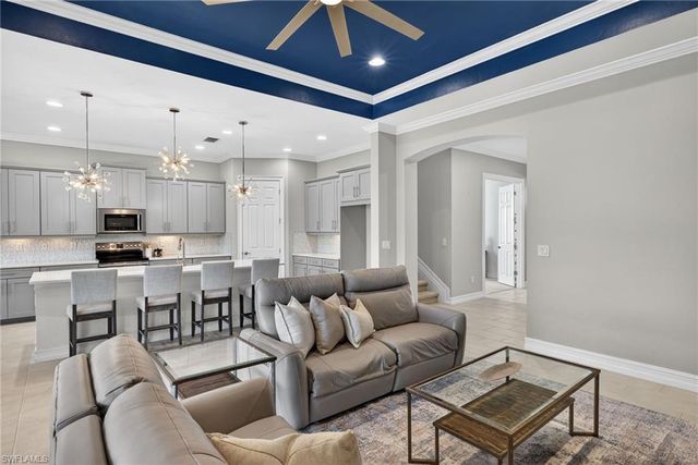 14748 Windward LN, Naples, FL 34114