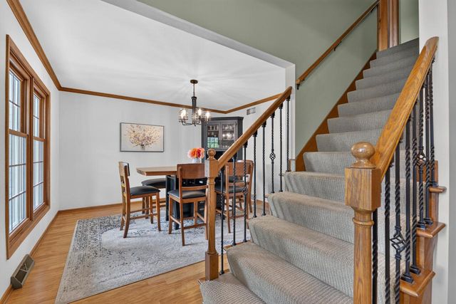 4134 S Victoria COURT, New Berlin, WI 53151