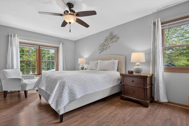 4134 S Victoria COURT, New Berlin, WI 53151