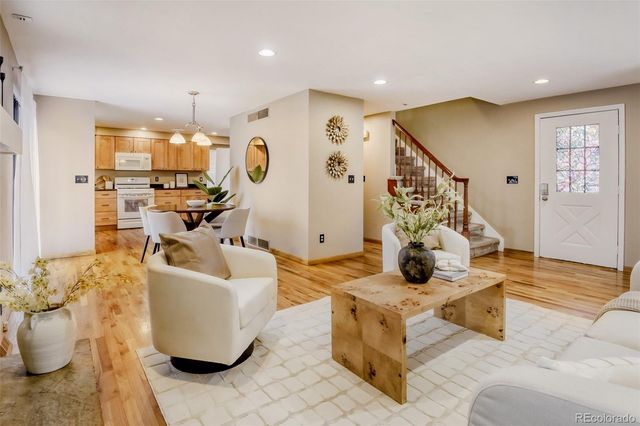 5753 S Lansing Court, Englewood, CO 80111