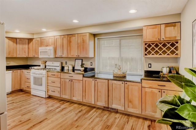 5753 S Lansing Court, Englewood, CO 80111