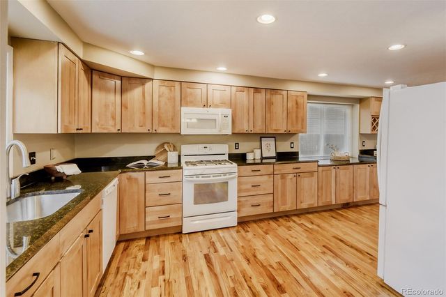 5753 S Lansing Court, Englewood, CO 80111