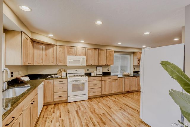 5753 S Lansing Court, Englewood, CO 80111