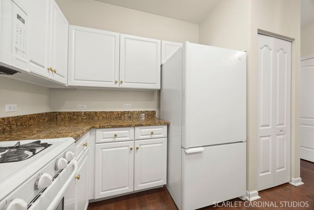 1275 W Lake Street 104, Addison, IL 60101