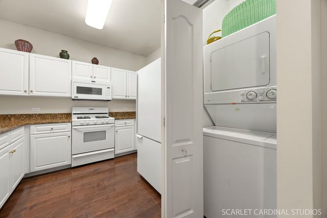 1275 W Lake Street 104, Addison, IL 60101