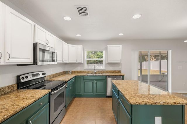 611 DEL PILAR DRIVE, Groveland, FL 34736