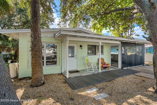 344 N Brevard Avenue, Cocoa Beach, FL 32931