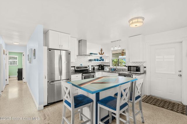 344 N Brevard Avenue, Cocoa Beach, FL 32931