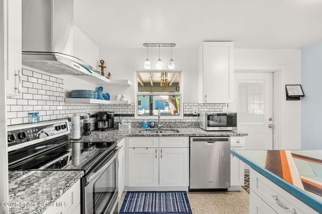344 N Brevard Avenue, Cocoa Beach, FL 32931