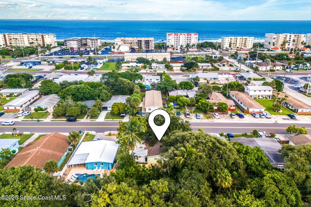 344 N Brevard Avenue, Cocoa Beach, FL 32931
