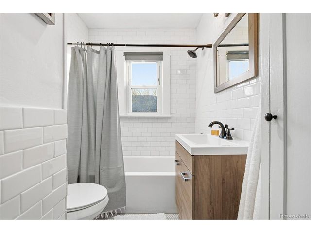 3047 S Washington St, Englewood, CO 80113