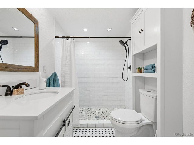 3047 S Washington St, Englewood, CO 80113