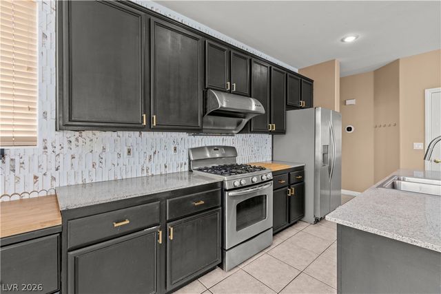 339 Falcons Fire Avenue, Las Vegas, NV 89148