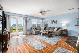 4123 7th Street, Galveston, TX 77554