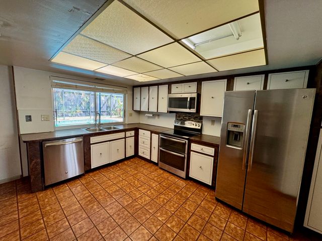 7441 SW 19th Street, Plantation, FL 33317