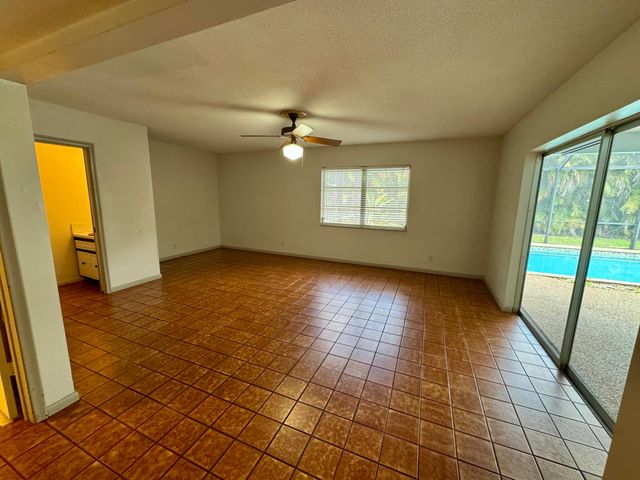 7441 SW 19th Street, Plantation, FL 33317