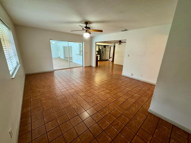 7441 SW 19th Street, Plantation, FL 33317