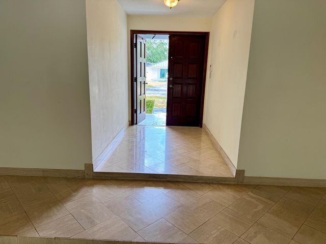 7441 SW 19th Street, Plantation, FL 33317