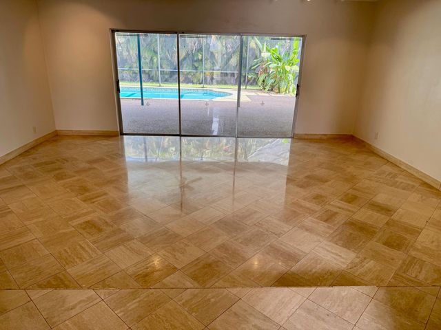 7441 SW 19th Street, Plantation, FL 33317