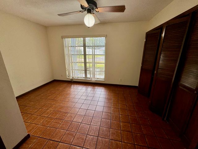 7441 SW 19th Street, Plantation, FL 33317