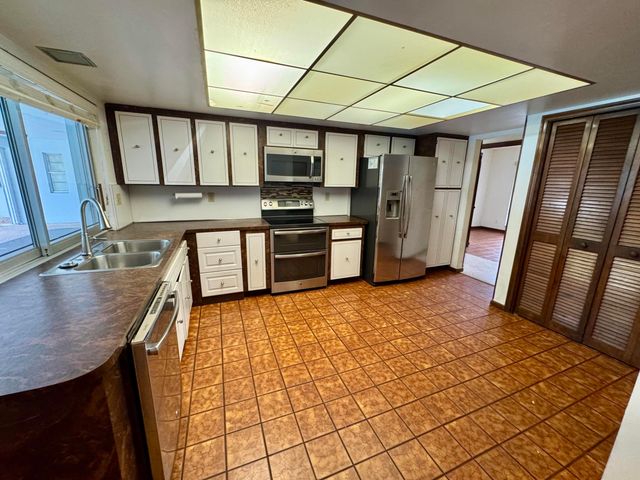 7441 SW 19th Street, Plantation, FL 33317