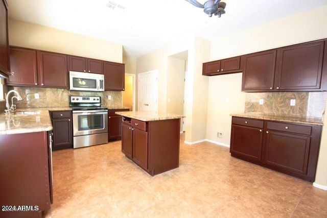 40435 N ACADIA Court, Anthem, AZ 85086