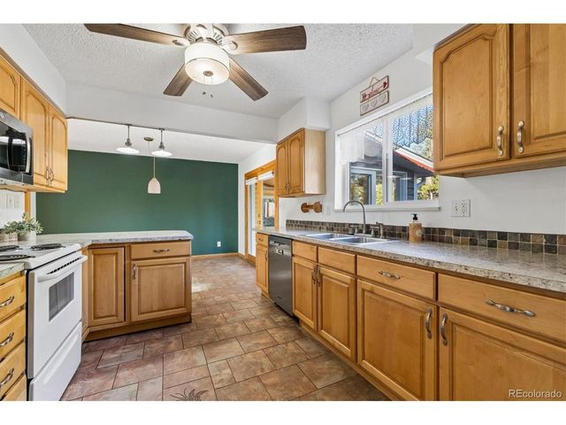 38 Elliot Ln, Golden, CO 80403