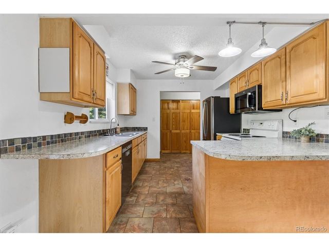 38 Elliot Ln, Golden, CO 80403