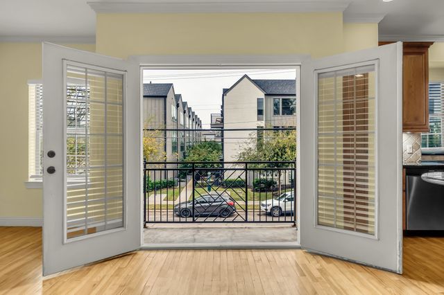 2203 N Carroll Avenue 2, Dallas, TX 75204