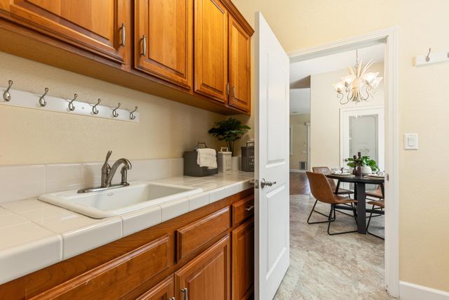 6080 Creekberry Way, El Dorado Hills, CA 95762