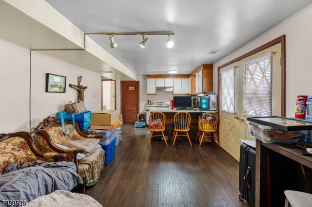 24 Conerly Rd, Franklin Twp., NJ 08873