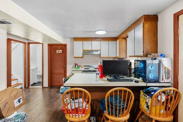 24 Conerly Rd, Franklin Twp., NJ 08873