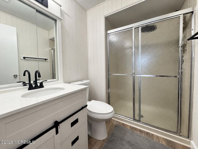 11 Interlaken Court 6, Freehold, NJ 07728