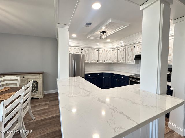 11 Interlaken Court 6, Freehold, NJ 07728