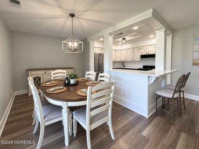 11 Interlaken Court 6, Freehold, NJ 07728