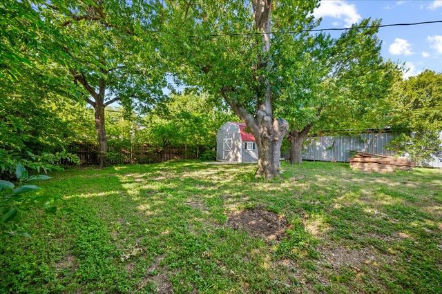 1304 Cardinal Street, Arlington, TX 76010