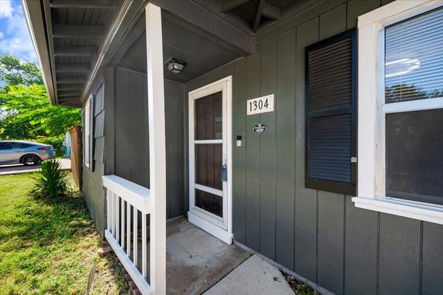 1304 Cardinal Street, Arlington, TX 76010