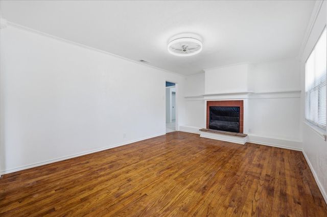 1304 Cardinal Street, Arlington, TX 76010