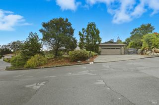5 Truman Dr, Novato, CA 94947