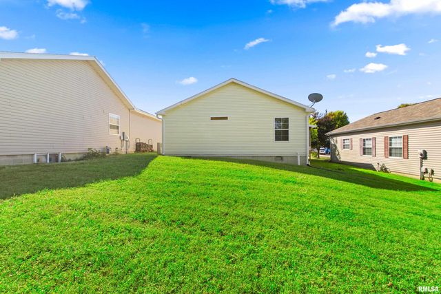113 S COLUMBUS Street, North Pekin, IL 61554