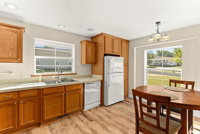 113 S COLUMBUS Street, North Pekin, IL 61554