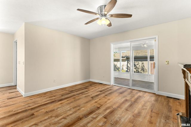 113 S COLUMBUS Street, North Pekin, IL 61554