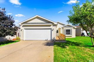 113 S COLUMBUS Street, North Pekin, IL 61554