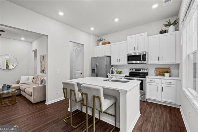 469 Bishop Lane, Woodstock, GA 30188