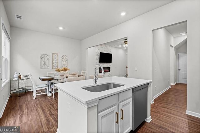 469 Bishop Lane, Woodstock, GA 30188